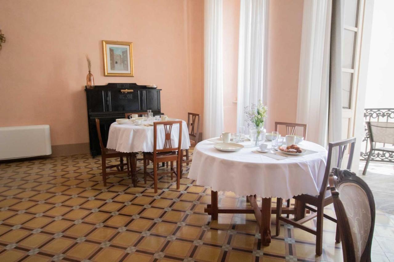 Palazzo Zaca Bed & Breakfast กัลลีโปลี ภายนอก รูปภาพ
